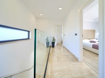 Villa Villa LUMINOSA with outdoor and indoor pool and sauna - Features photo 36