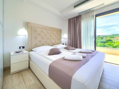 Villa Villa LUMINOSA with outdoor and indoor pool and sauna - Features photo 46