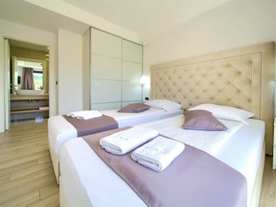 Villa Villa LUMINOSA with outdoor and indoor pool and sauna - Features photo 51