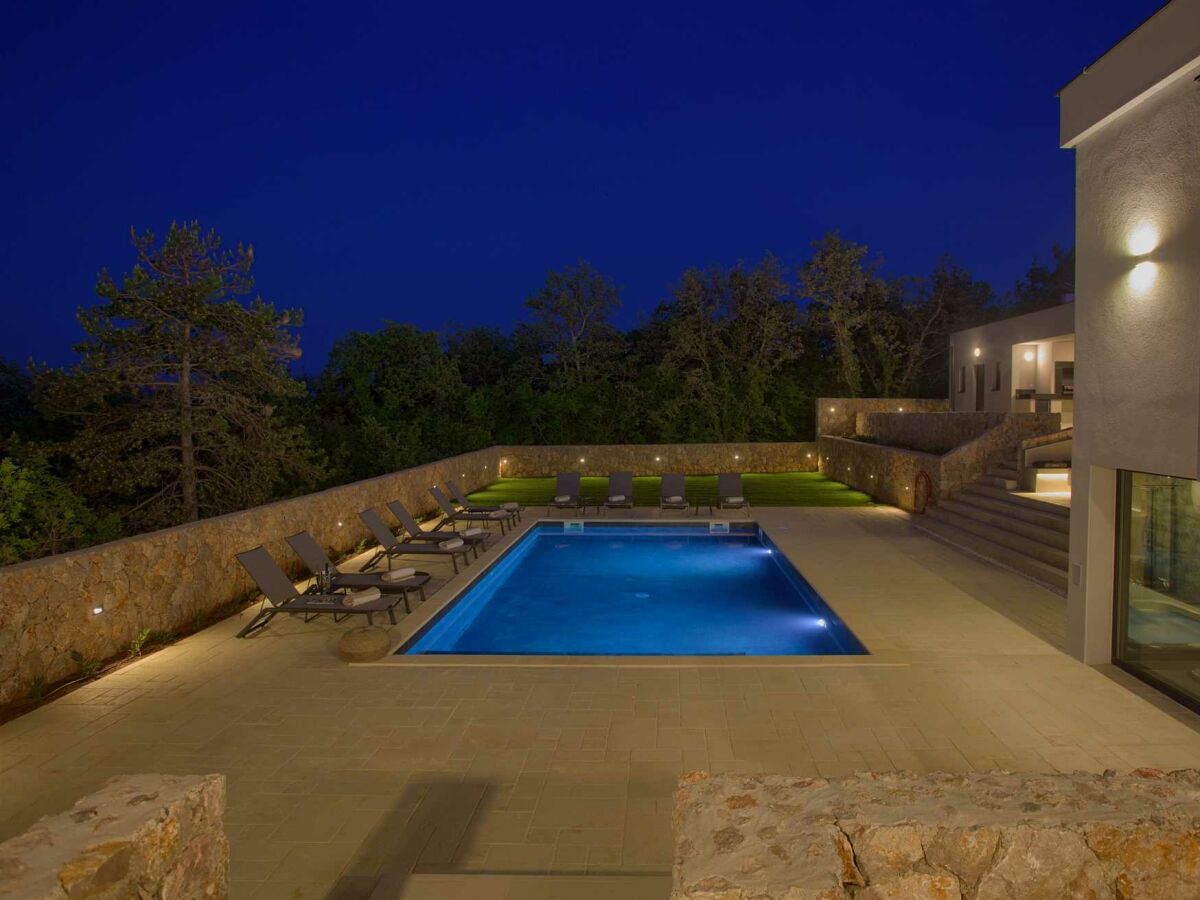 Villa Villa ASTRUM with heated indoor and outdoor pool, jacuzzi and sauna - Outdoor photo 5