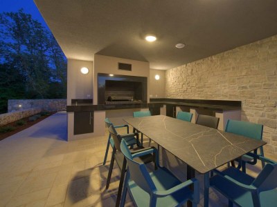 Villa Villa ASTRUM with heated indoor and outdoor pool, jacuzzi and sauna - Outdoor photo 8