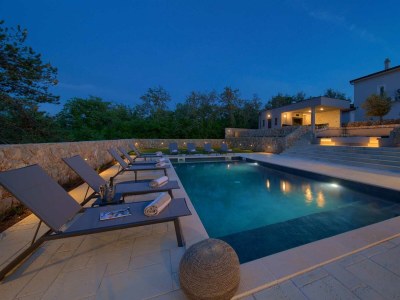 Villa Villa ASTRUM with heated indoor and outdoor pool, jacuzzi and sauna - Outdoor photo 13