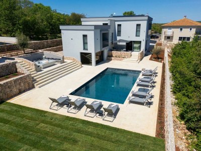 Villa Villa ASTRUM with heated indoor and outdoor pool, jacuzzi and sauna - Outdoor photo 16