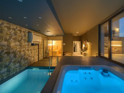 Villa Villa ASTRUM with heated indoor and outdoor pool, jacuzzi and sauna - Features photo 35