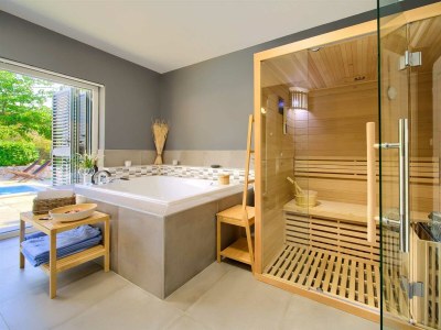 Villa Beautiful villa AURORA with private pool, sauna and jacuzzi - Features photo 12