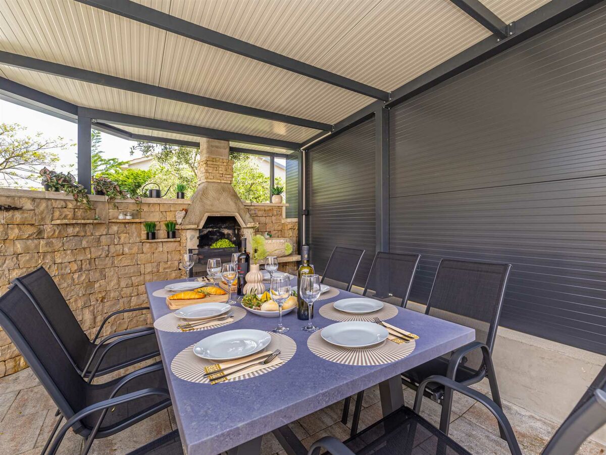 Holiday house Modern and attractive holiday house DIJANA - Outdoor photo 2