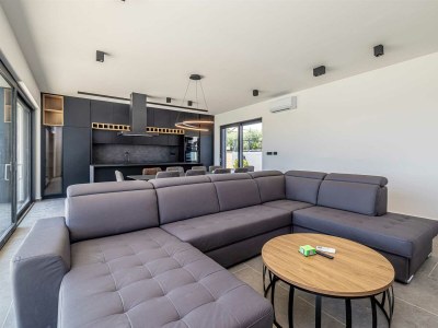 Villa Villa ELEVATION with heated pool - Features photo 19