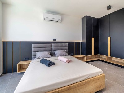 Villa Villa ELEVATION with heated pool - Features photo 21