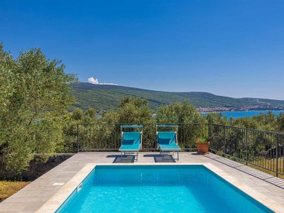 Villa Holiday house LEDINE with pool - Outdoor photo 4