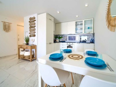 Apartment Apartment SEA LA VIE with swimming pool - Features photo 24