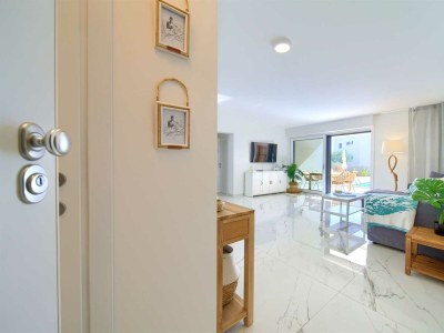 Apartment Apartment SEA LA VIE with swimming pool - Features photo 26