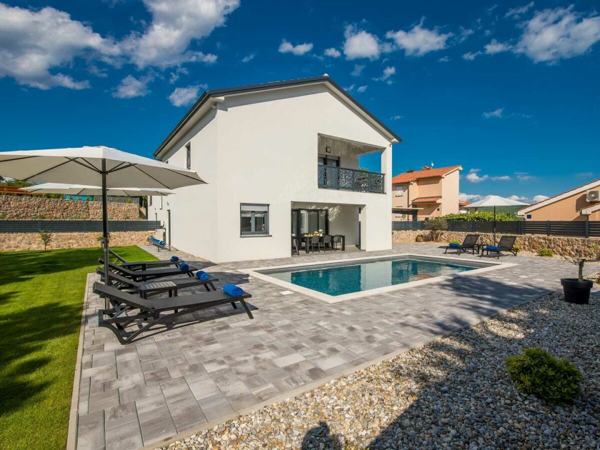 Holiday house Holiday house TARA & LANA II with heated pool - Outdoor photo 3