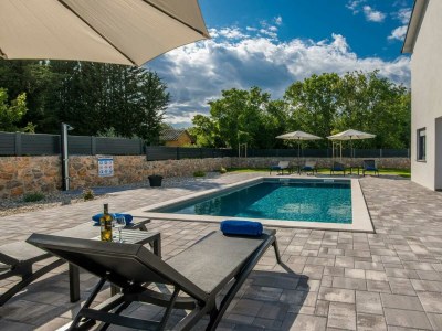 Holiday house Holiday house TARA & LANA II with heated pool - Outdoor photo 9