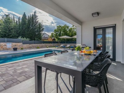 Holiday house Holiday house TARA & LANA II with heated pool - Outdoor photo 10