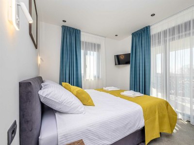 Holiday house Holiday house TARA & LANA II with heated pool - Features photo 23