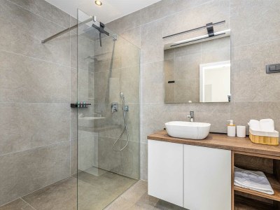 Holiday house Holiday house TARA & LANA II with heated pool - Features photo 26