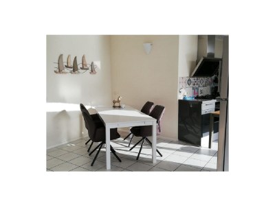 Bungalow Comfortable bungalow and boat rental - Features photo 10