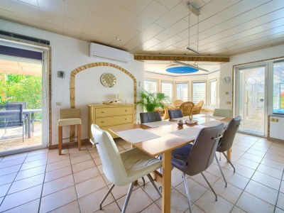 Holiday house Holiday house NIKA with pool and jacuzzi - Features photo 11