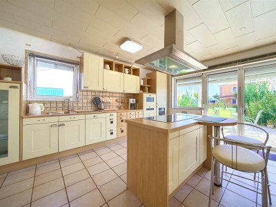 Holiday house Holiday house NIKA with pool and jacuzzi - Features photo 13