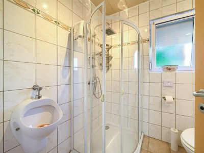 Holiday house Holiday house NIKA with pool and jacuzzi - Features photo 17