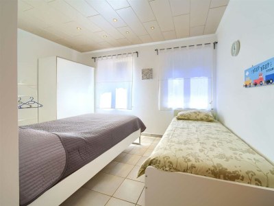 Holiday house Holiday house NIKA with pool and jacuzzi - Features photo 24