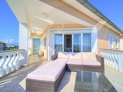 Holiday house Holiday house NIKA with pool and jacuzzi - Features photo 31