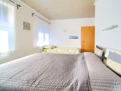 Holiday house Holiday house NIKA with pool and jacuzzi - Environment photo 34