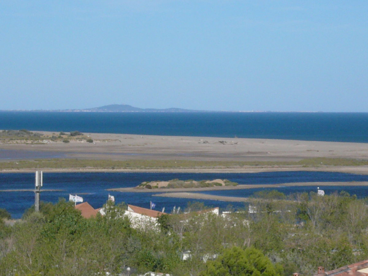 Holiday house above the roofs of Saint Pierre de la Mer ... - Outdoor photo 5