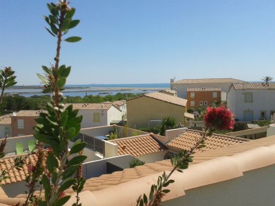 Holiday house above the roofs of Saint Pierre de la Mer ... - Outdoor photo 2