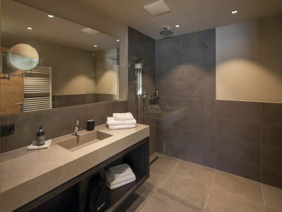 Apartment Luxurious apartment on the golf course - Features photo 16