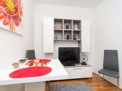 Apartment Apartment Adea - One Bedroom Apartment with Terrace - Features photo 20