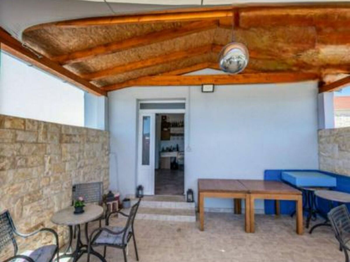 Apartment Rooms Burnum - Twin Room 7