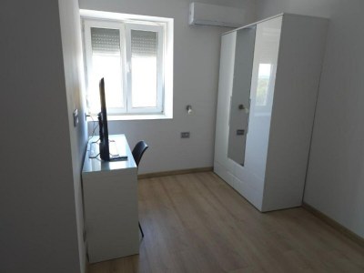 Apartment Rooms Burnum - Twin Room 7 - Features photo 8