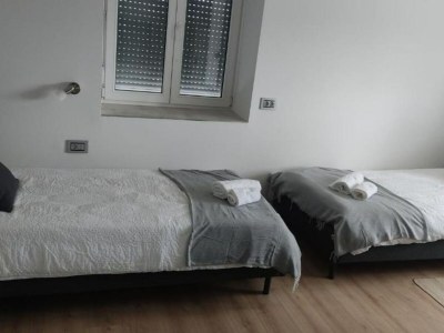 Apartment Rooms Burnum - Twin Room 7 - Features photo 14