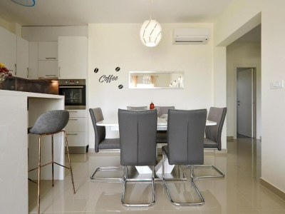 Apartment Apartment Sunshine Trogir - Three Bedroom Apartment with Balcony - Features photo 24