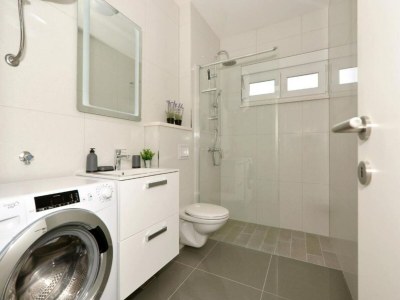 Apartment Apartment Sunshine Trogir - Three Bedroom Apartment with Balcony - Features photo 35