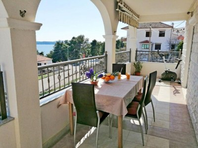 Apartment Apartment Libe with Sea View Trogir - Two Bedroom Apartment with Balcony - Outdoor photo 5