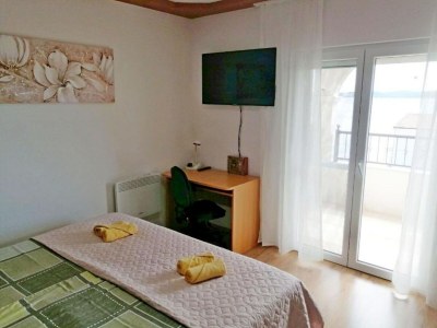 Apartment Apartment Libe with Sea View Trogir - Two Bedroom Apartment with Balcony - Features photo 26