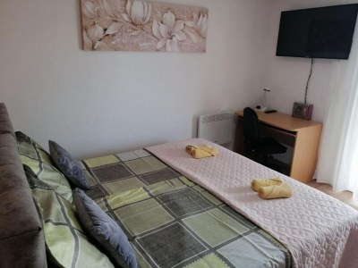 Apartment Apartment Libe with Sea View Trogir - Two Bedroom Apartment with Balcony - Features photo 28