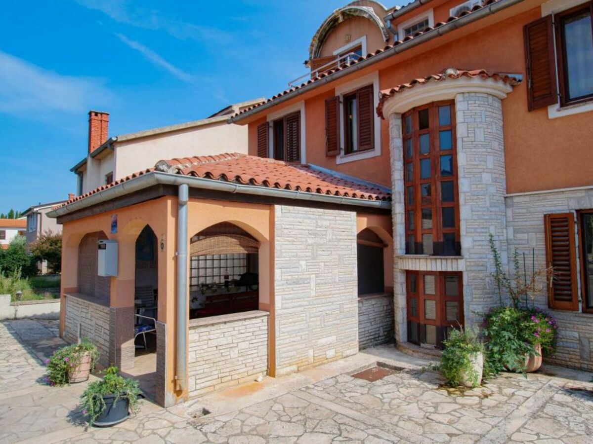 Apartment Apartments Manda - One Bedroom Apartment With Terrace (A5) - Outdoor photo 3