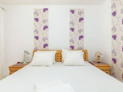 Apartment Apartments Manda - Double Room With Terrace (A6) - Features photo 7