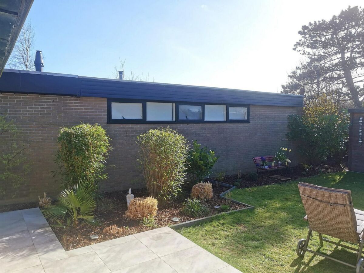 Holiday house Einladender Bungalow mit privatem Garten - Outdoor photo 5