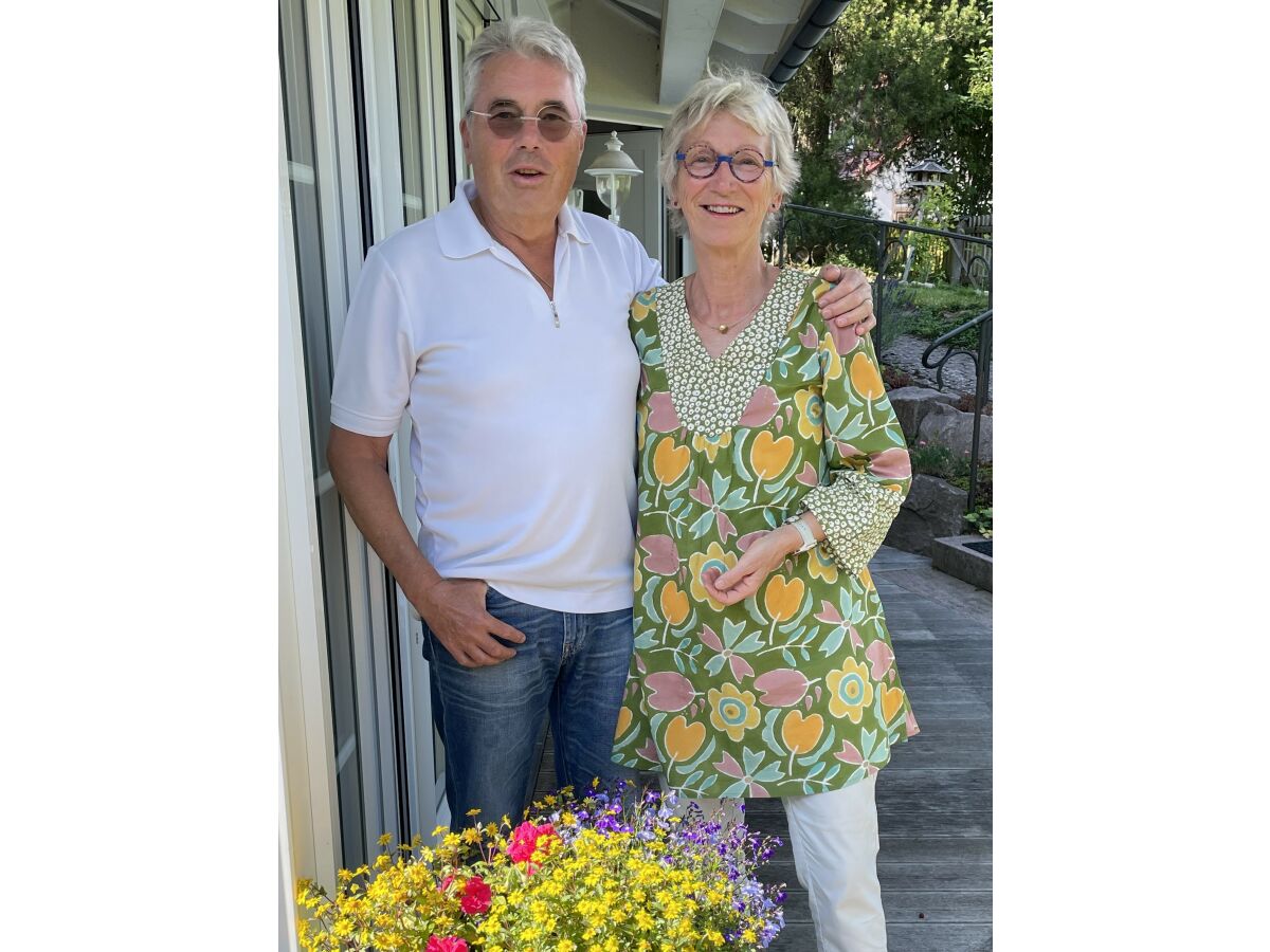 Holiday apartment Rosengarten in the holiday home Carola - Outdoor photo 2