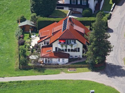 Holiday apartment Rosengarten in the holiday home Carola - Outdoor photo 6