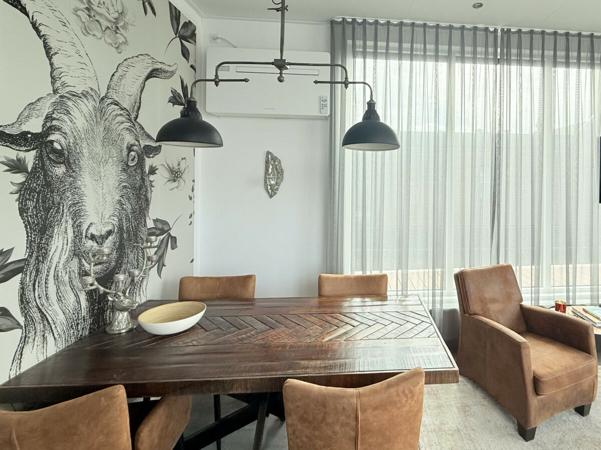 House boat Maasterp - Woonboot 1 - Features photo 3