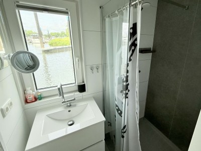 House boat Maasterp - Woonboot 1 - Features photo 7