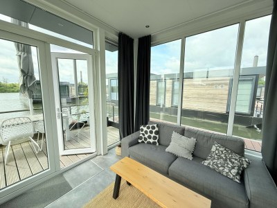 House boat Maasterp - Woonboot 16 - Features photo 7