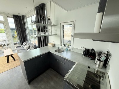 House boat Maasterp - Woonboot 16 - Features photo 8