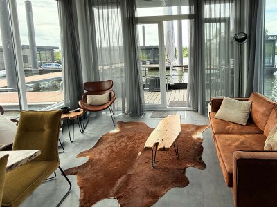 House boat Maasterp - Woonboot 2 - Features photo 2