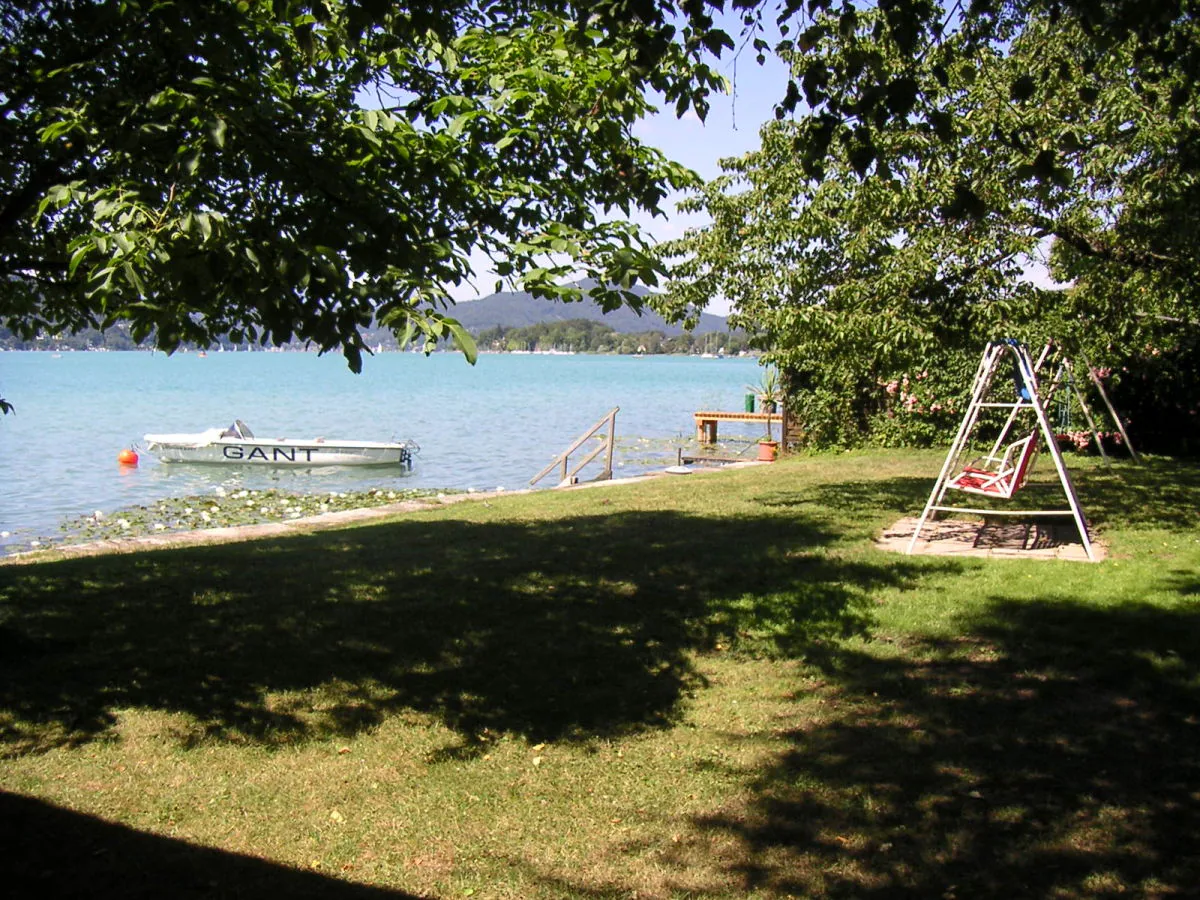 Holiday apartment Hous Moritz directly on the lake - Outdoor photo 3